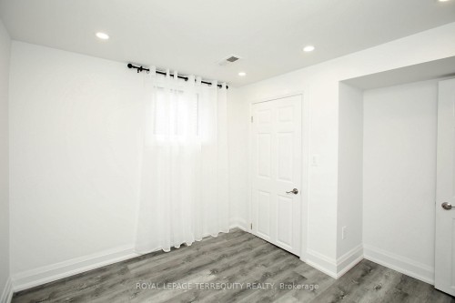 Bsmt-104 Snowhill Crescent, Toronto, ON 