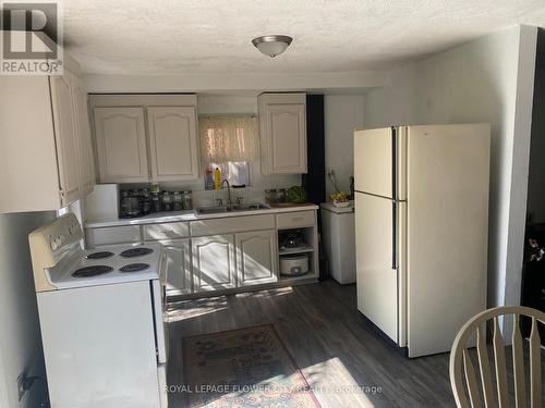 4 Main Street S, Halton Hills, ON - Indoor Photo Showing Kitchen