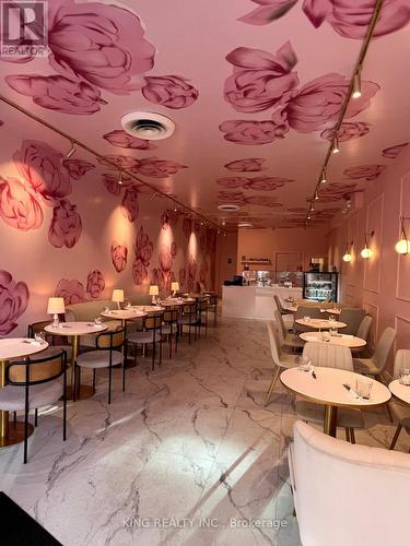 2865 Dundas Street W, Toronto, ON 