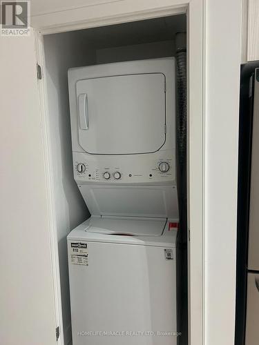 20 - 168 Clonmore Drive, Toronto, ON - Indoor Photo Showing Laundry Room