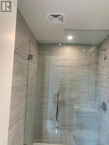 1304 - 81 Wellesley St Street E, Toronto, ON - Indoor Photo Showing Bathroom