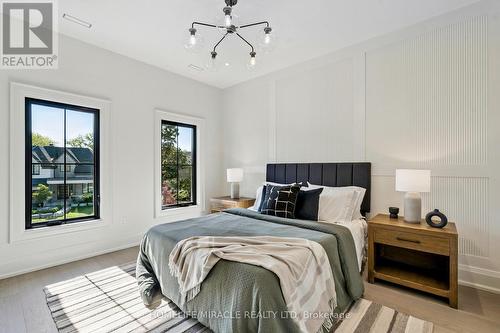 517 Stafford Drive, Oakville, ON - Indoor Photo Showing Bedroom