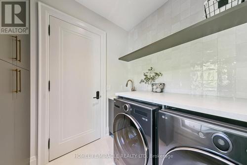 517 Stafford Drive, Oakville, ON - Indoor Photo Showing Laundry Room