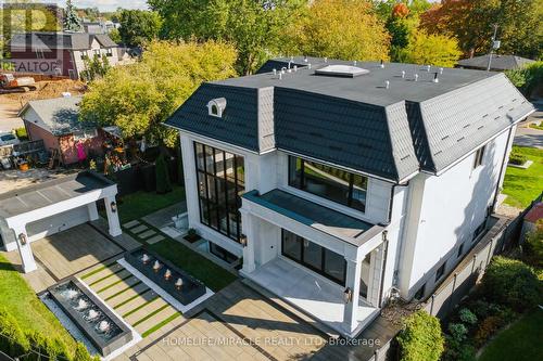 517 Stafford Drive, Oakville, ON - Outdoor