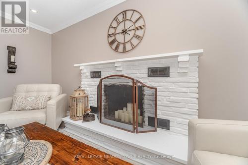 6 Hollis Crescent, East Gwillimbury, ON - Indoor With Fireplace