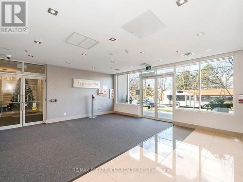 401 - 3865 Lake Shore Boulevard W, Toronto, ON - Indoor Photo Showing Other Room