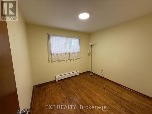 Main Unit - 1023 Eagle Drive, London South, ON - Indoor Photo Showing Other Room