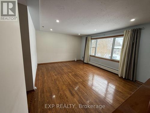 Main Unit - 1023 Eagle Drive, London South, ON - Indoor Photo Showing Other Room