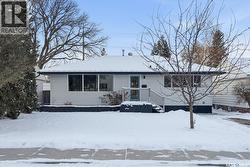 2210 William AVENUE  Saskatoon, SK S7J 1A6