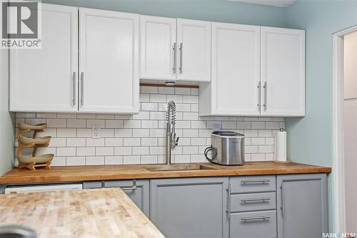 2210 William Avenue, Saskatoon, SK - Indoor Photo Showing Kitchen