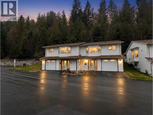 2210 Columbia Avenue Unit# 13, Castlegar, BC - Outdoor With Facade