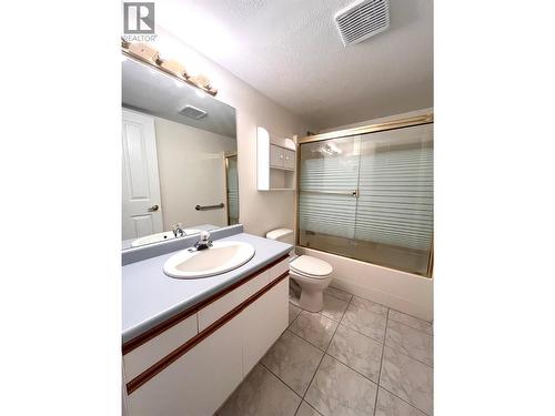 2210 Columbia Avenue Unit# 13, Castlegar, BC - Indoor Photo Showing Bathroom