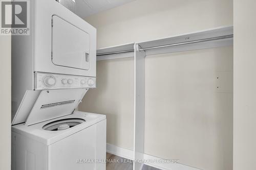 210 - 180 York Street, Ottawa, ON - Indoor Photo Showing Laundry Room