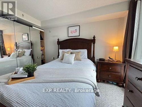 705 - 725 King Street W, Toronto, ON - Indoor Photo Showing Bedroom