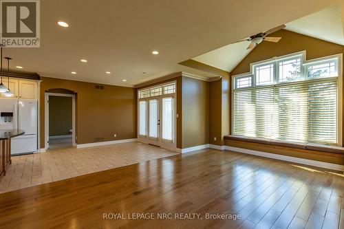 4pc ensuite - 6 Muirfield Trail, Welland (Hwy 406/Welland), ON - Indoor Photo Showing Bathroom