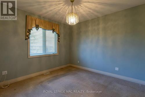 6 Muirfield Trail, Welland (Hwy 406/Welland), ON - Indoor With Fireplace