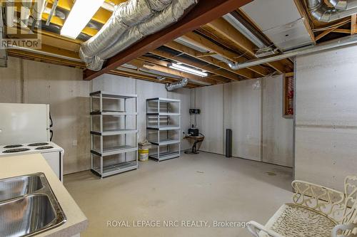 6 Muirfield Trail, Welland (Hwy 406/Welland), ON - Outdoor