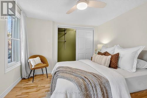 4 Lower Charlotte Street W, Ottawa, ON - Indoor Photo Showing Bedroom