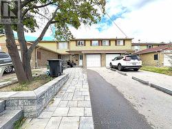 9 TRURO CRESCENT  Toronto, ON M1V 2H7