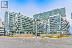 505 - 39 QUEENS QUAY E  Toronto, ON M5E 0A5
