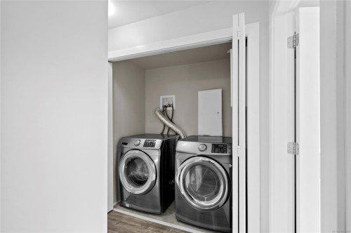 701 Strandlund Ave, Langford, BC 