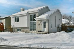 1364 Av. St-Jean  Mascouche, QC J7K 2L4