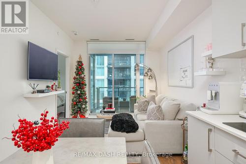 1215E - 576 Front Street W, Toronto, ON - Indoor Photo Showing Kitchen