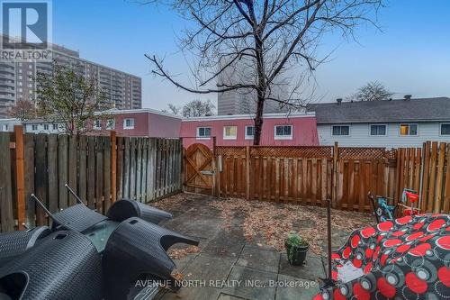 25 - 665 Hochelaga Street, Ottawa, ON - Outdoor