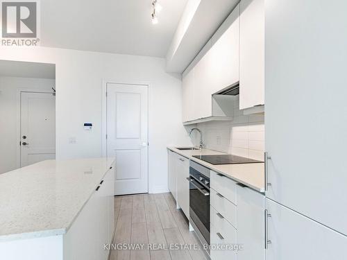 2105 - 30 Elm Drive, Mississauga, ON - Indoor Photo Showing Kitchen