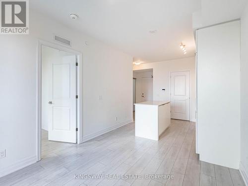 2105 - 30 Elm Drive, Mississauga, ON - Indoor