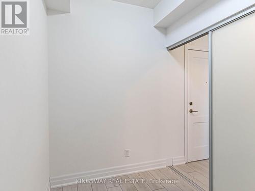 2105 - 30 Elm Drive, Mississauga, ON - Indoor Photo Showing Other Room