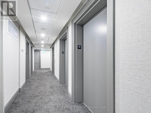 2105 - 30 Elm Drive, Mississauga, ON - Indoor Photo Showing Other Room