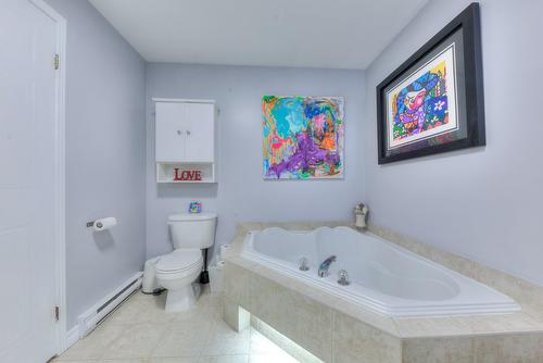 Bathroom - 101-6795 Av. Raoul, Longueuil (Saint-Hubert), QC - Indoor Photo Showing Bathroom