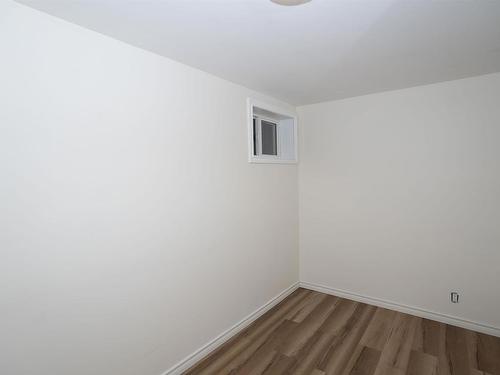 263 Empress Avenue S, Thunder Bay, ON - Indoor Photo Showing Other Room