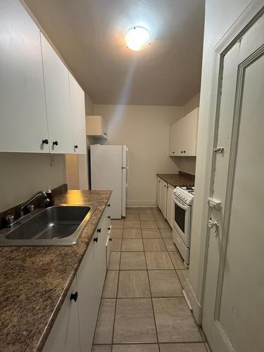 Cuisine - 6 Place Park, Westmount, QC - Indoor Photo Showing Kitchen With Double Sink