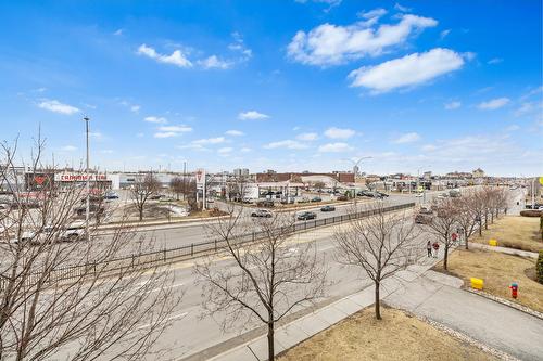 View - 302-1445 Boul. Le Corbusier, Laval (Laval-Des-Rapides), QC - Outdoor With View