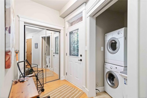 1287 Eston Pl, Langford, BC 