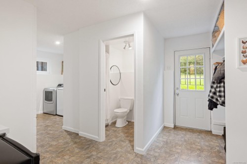 492 Meredith Cres, Saanich, BC 