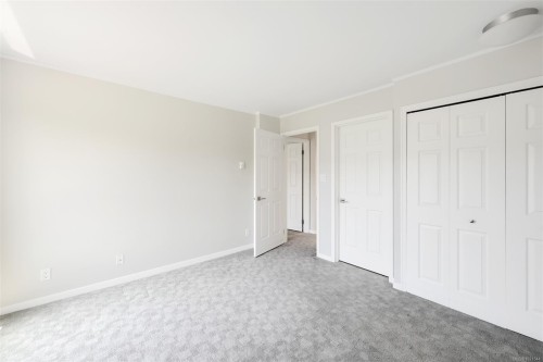 409-1370 Beach Dr, Oak Bay, BC - Indoor