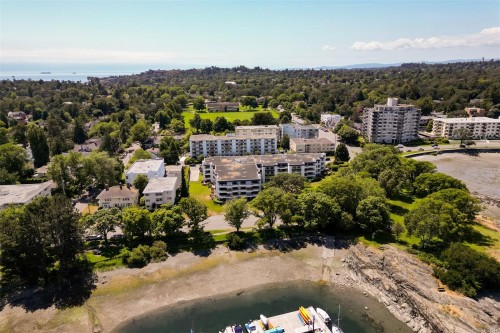 409-1370 Beach Dr, Oak Bay, BC - Outdoor With Body Of Water With View