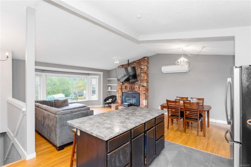 2209 Morland Rd, Nanaimo, BC 