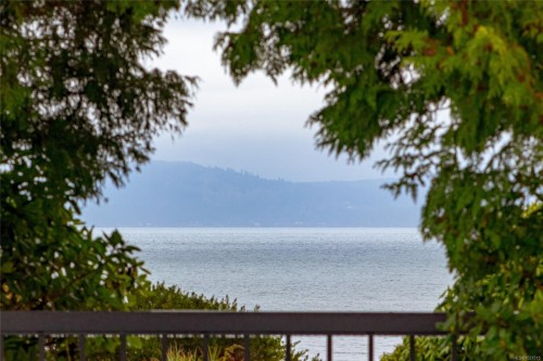 5340 Parker Ave, Saanich, BC 