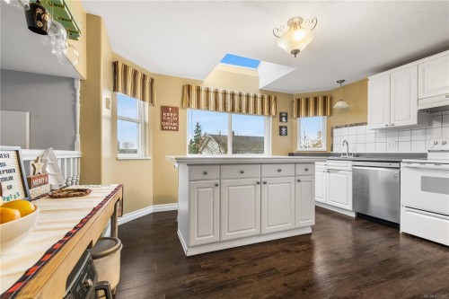 2343 Galerno Rd, Campbell River, BC 