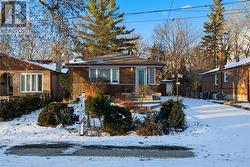 32 BEATH STREET  Toronto, ON M1E 3J3