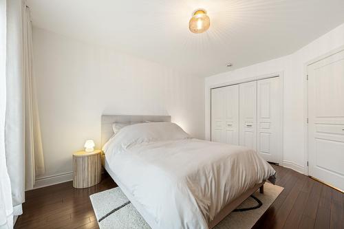 Primary bedroom - 102-4253 Rue De Richelieu, Montréal (Le Sud-Ouest), QC - Indoor Photo Showing Bedroom