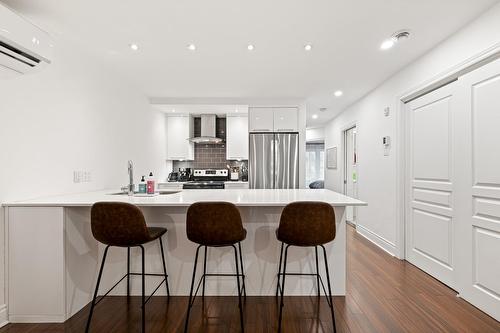 Kitchen - 102-4253 Rue De Richelieu, Montréal (Le Sud-Ouest), QC - Indoor Photo Showing Kitchen With Upgraded Kitchen