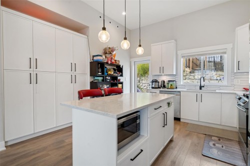 2532 Obsidian Pl, Langford, BC 