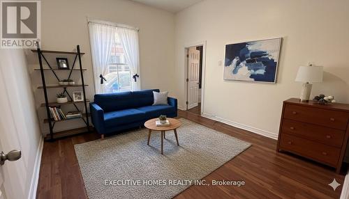 650 Oxford Street E, London East, ON - Indoor Photo Showing Other Room