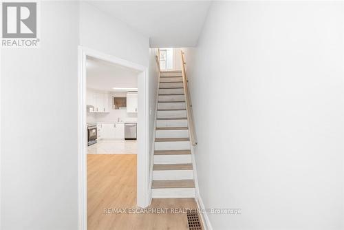 8 Leeds Street, Hamilton, ON - Indoor Photo Showing Other Room