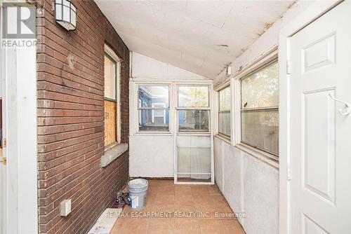 8 Leeds Street, Hamilton, ON - Indoor Photo Showing Other Room